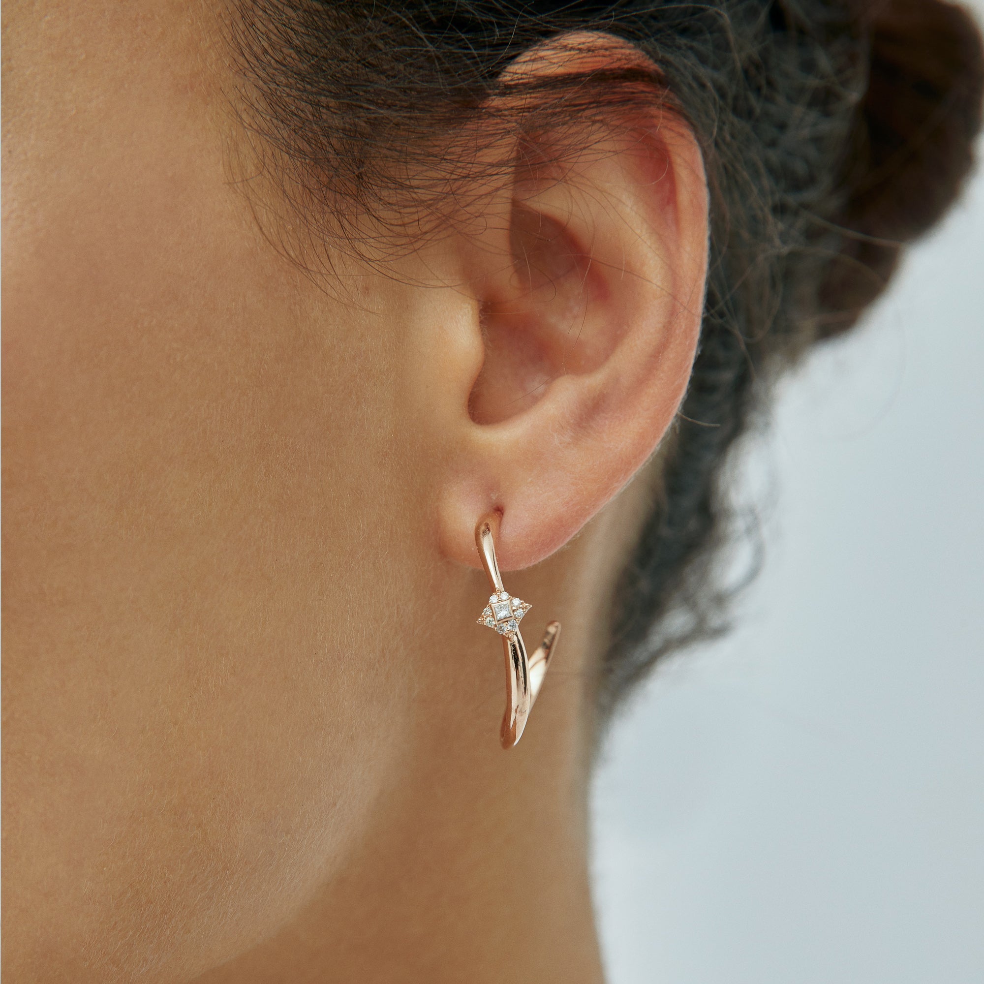 Twisted Medium Hoop Earrings - Velovis & Co.