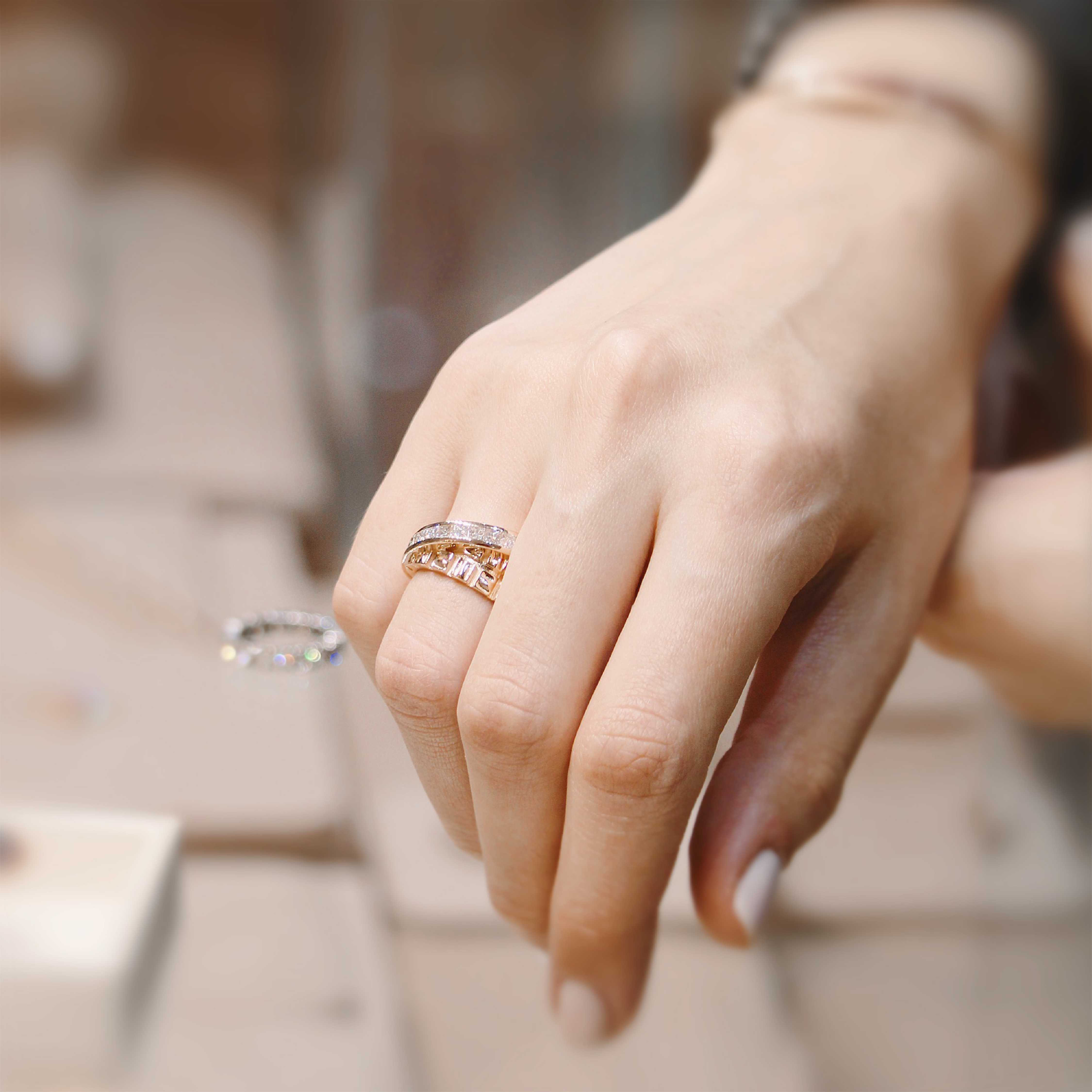 Ravenna Cross Band Ring